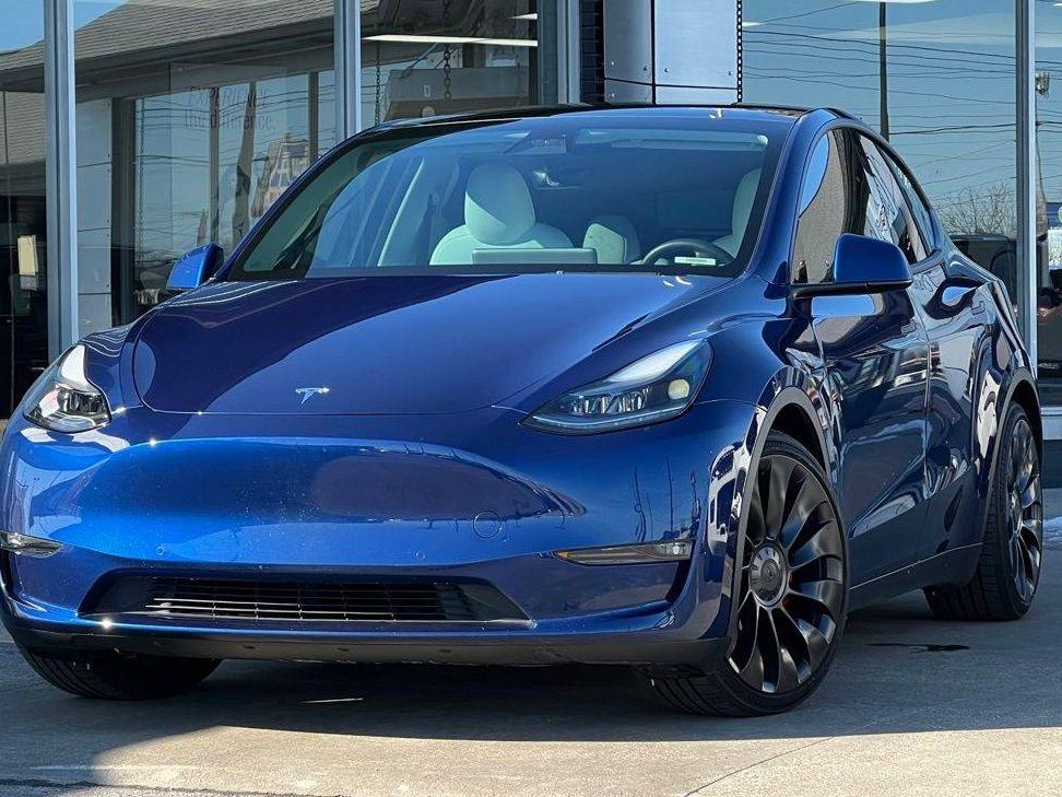 TESLA MODEL Y 2022 7SAYGDEF0NF461455 image